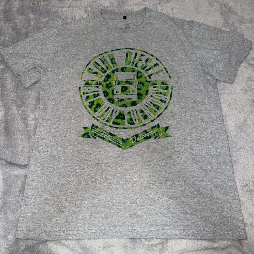 Southpole Sour Diesel Graphic T-Shirt Men’s XL Gray Streetwear Trucking Logo